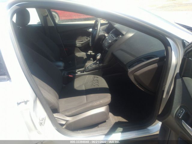 Photo 4 VIN: 1FADP3K25FL328685 - FORD FOCUS 