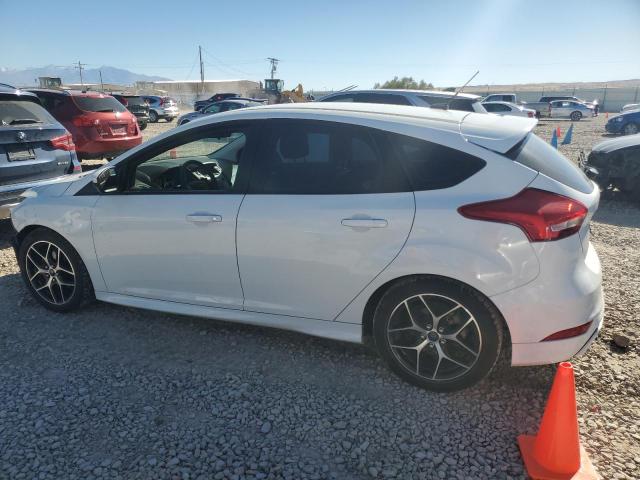 Photo 1 VIN: 1FADP3K25FL357913 - FORD FOCUS SE 