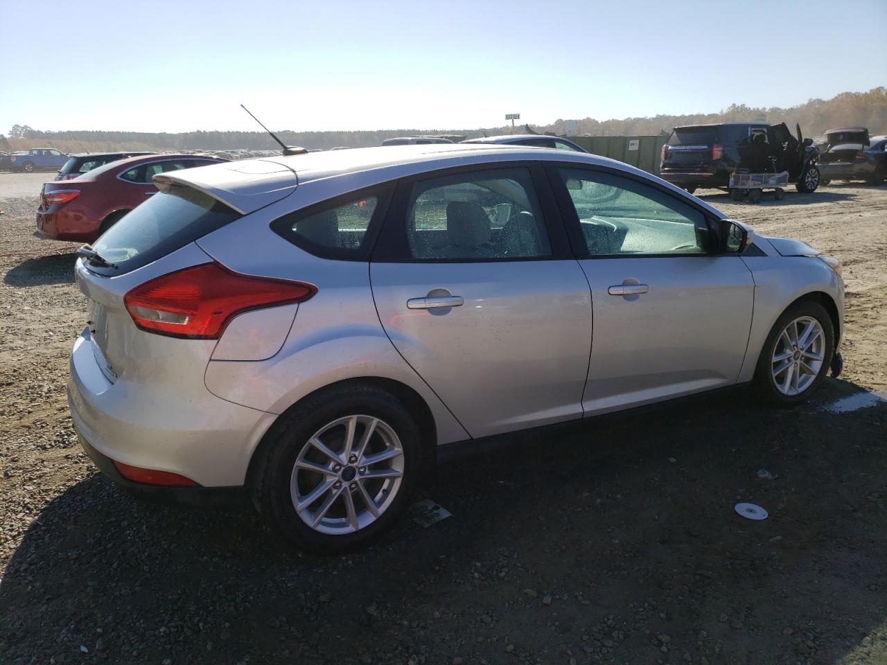 Photo 2 VIN: 1FADP3K25FL372444 - FORD FOCUS 