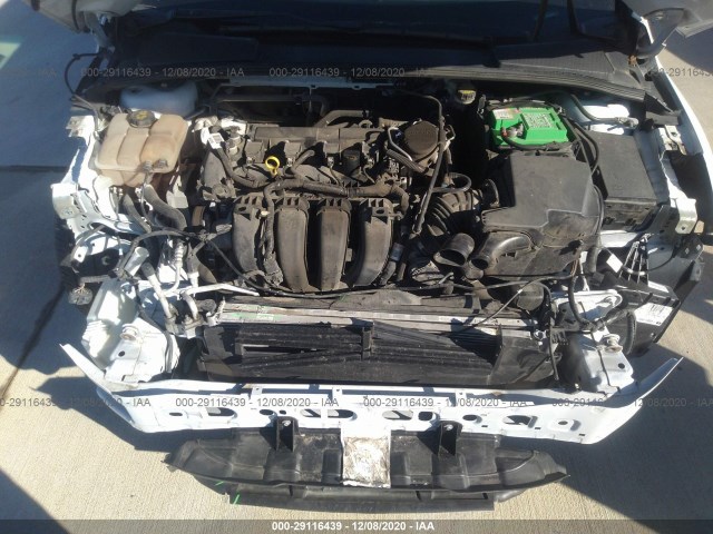 Photo 9 VIN: 1FADP3K25GL284348 - FORD FOCUS 