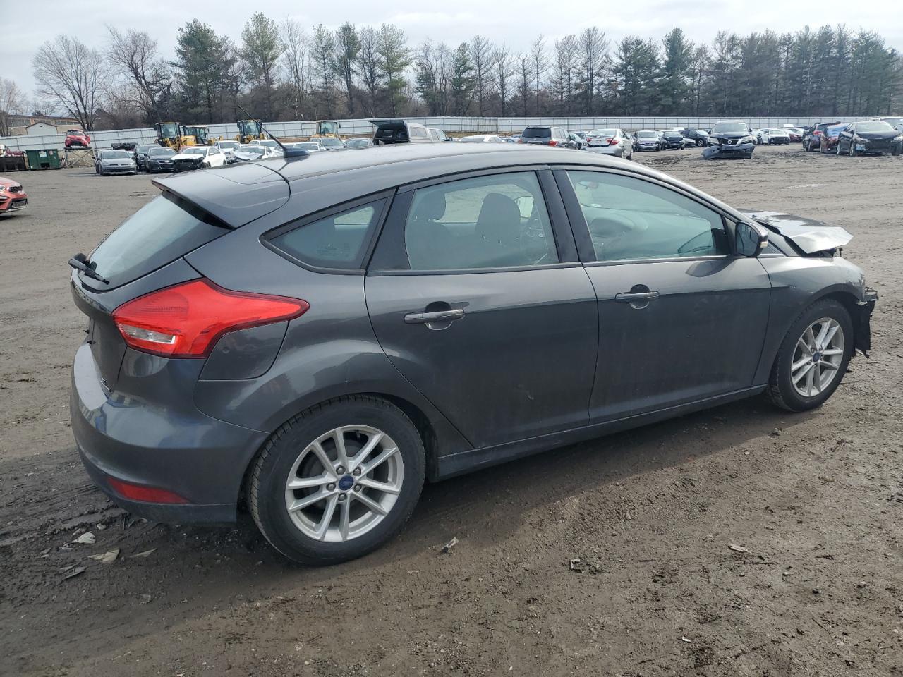 Photo 2 VIN: 1FADP3K25GL306624 - FORD FOCUS 