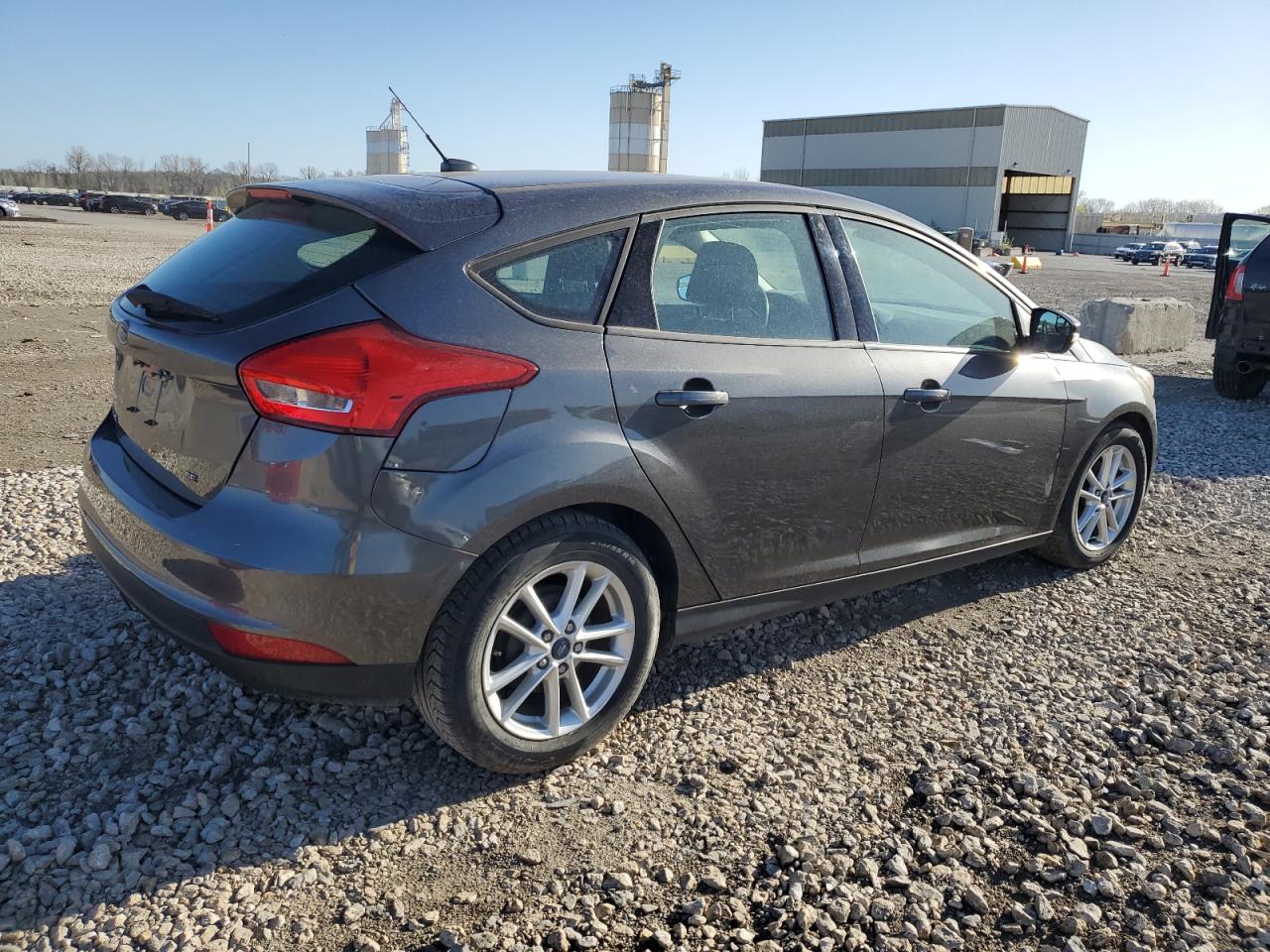 Photo 2 VIN: 1FADP3K25HL205391 - FORD FOCUS 