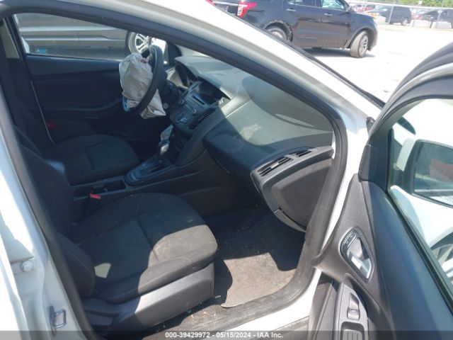 Photo 4 VIN: 1FADP3K25HL249892 - FORD FOCUS 