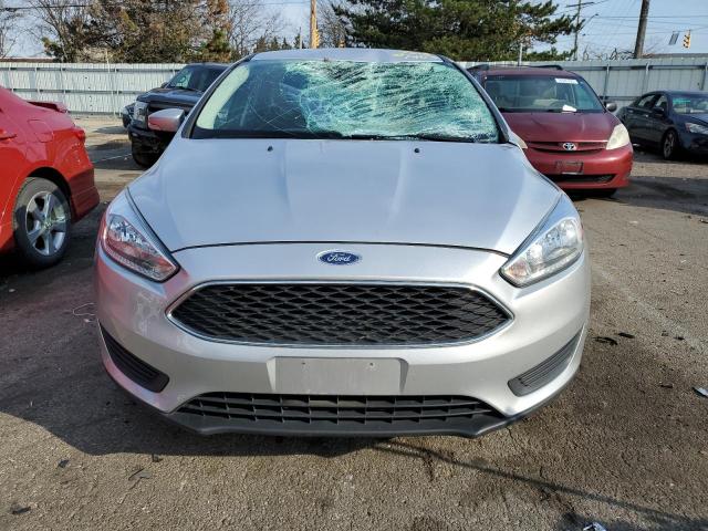 Photo 4 VIN: 1FADP3K25HL286005 - FORD FOCUS 