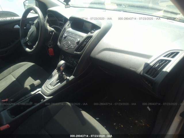 Photo 4 VIN: 1FADP3K25JL207955 - FORD FOCUS 