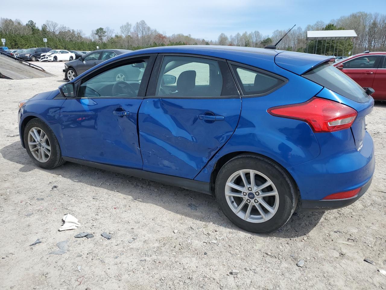 Photo 1 VIN: 1FADP3K25JL220107 - FORD FOCUS 