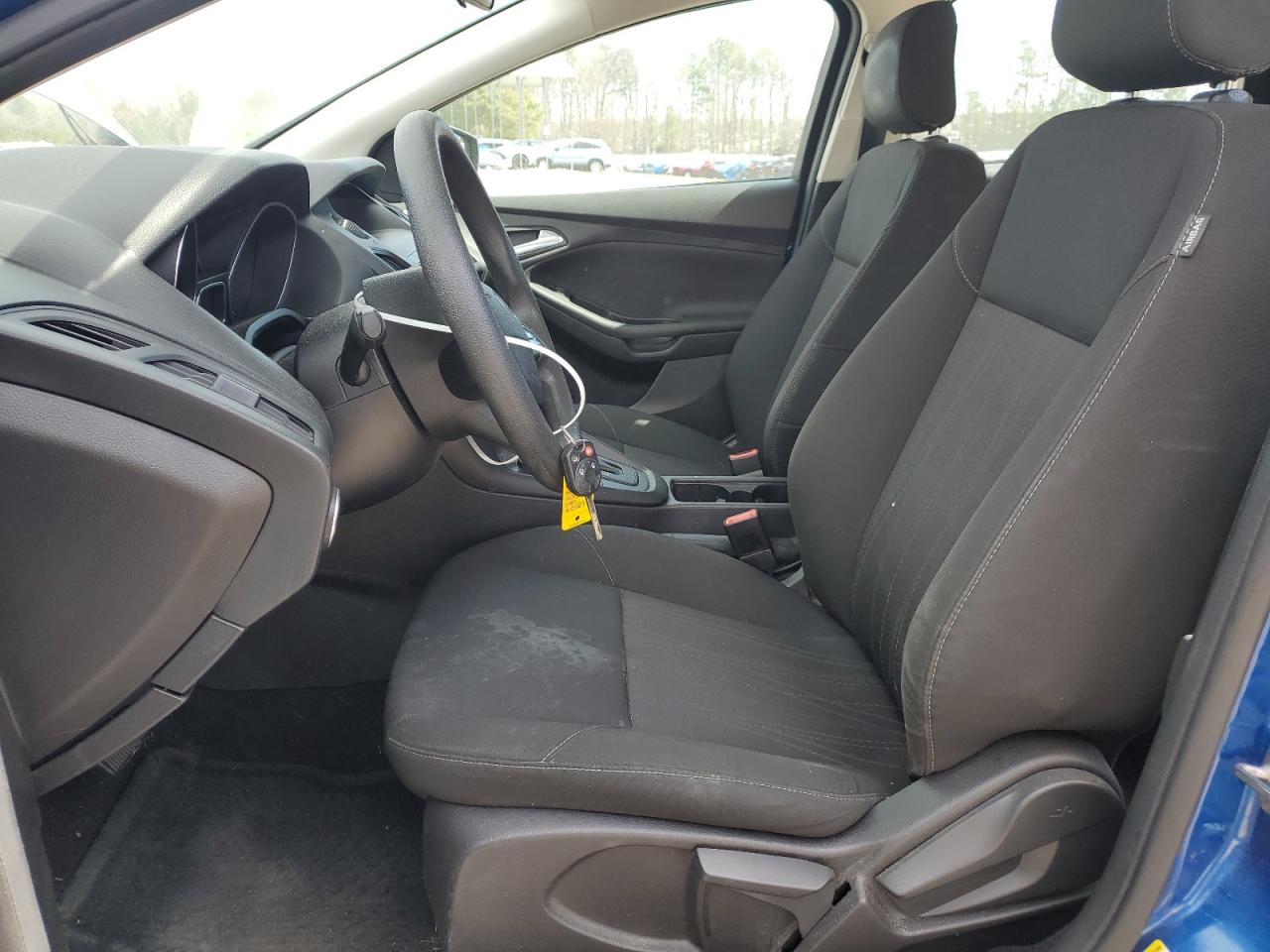 Photo 6 VIN: 1FADP3K25JL220107 - FORD FOCUS 