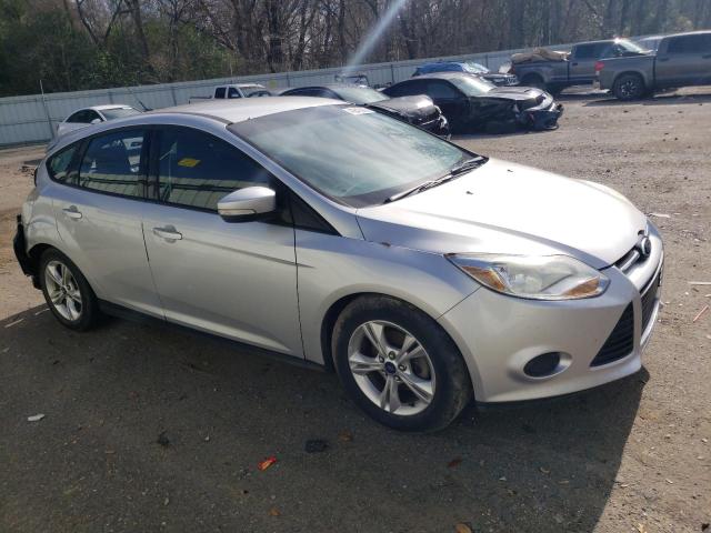 Photo 3 VIN: 1FADP3K26EL307553 - FORD FOCUS SE 