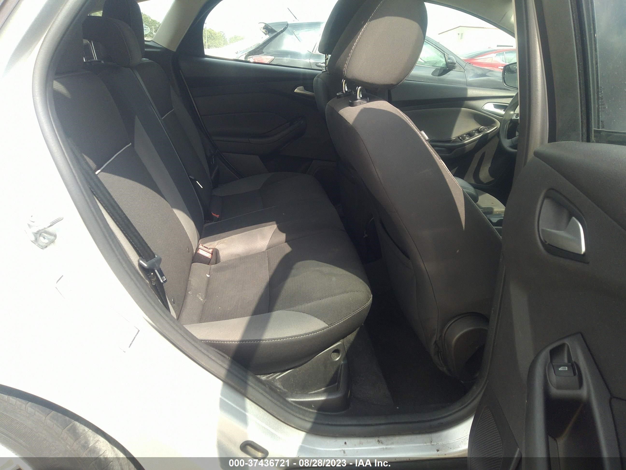 Photo 7 VIN: 1FADP3K26EL326605 - FORD FOCUS 