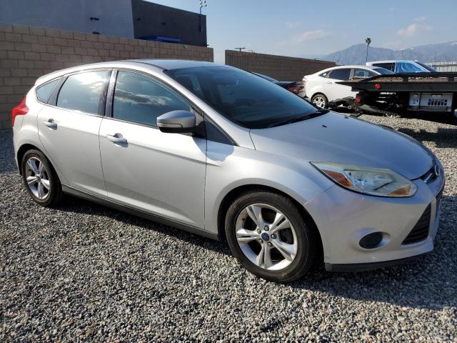 Photo 3 VIN: 1FADP3K26EL382267 - FORD FOCUS SE 