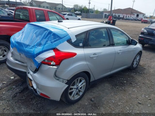 Photo 3 VIN: 1FADP3K26GL382563 - FORD FOCUS 