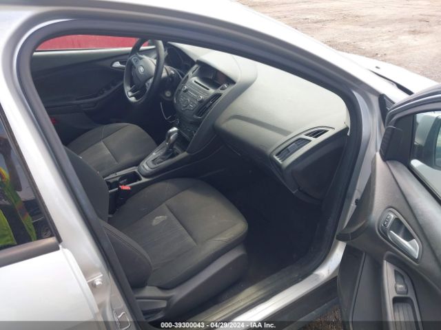 Photo 4 VIN: 1FADP3K26GL382563 - FORD FOCUS 