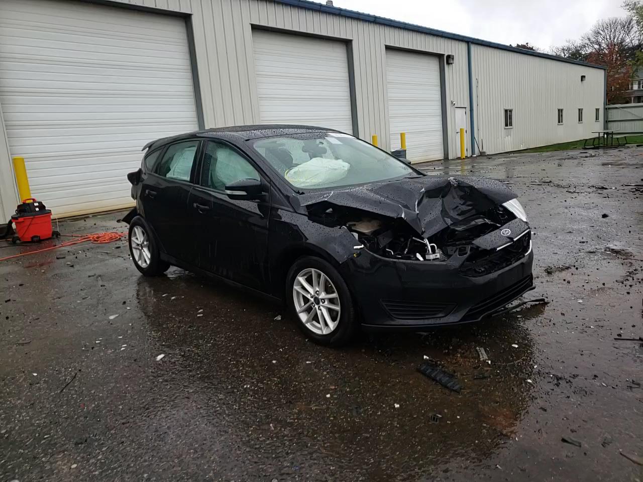 Photo 10 VIN: 1FADP3K26HL201379 - FORD FOCUS SE 