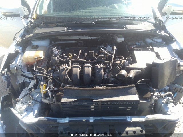 Photo 9 VIN: 1FADP3K26HL215704 - FORD FOCUS 