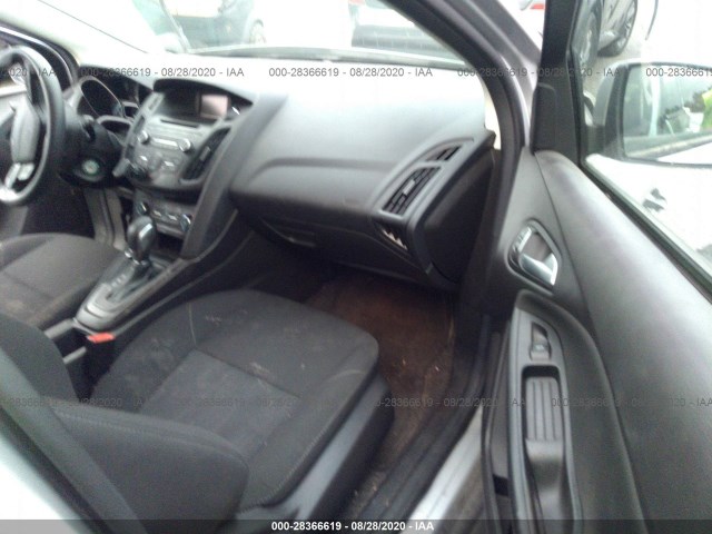 Photo 4 VIN: 1FADP3K26HL216383 - FORD FOCUS 