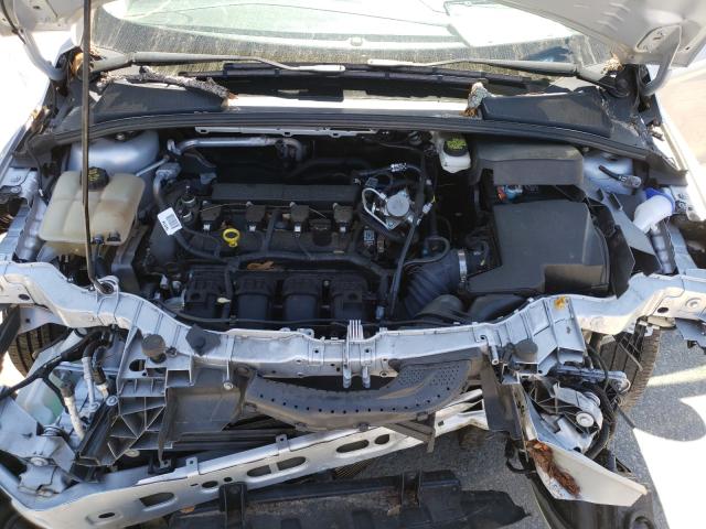 Photo 6 VIN: 1FADP3K26HL251487 - FORD FOCUS 