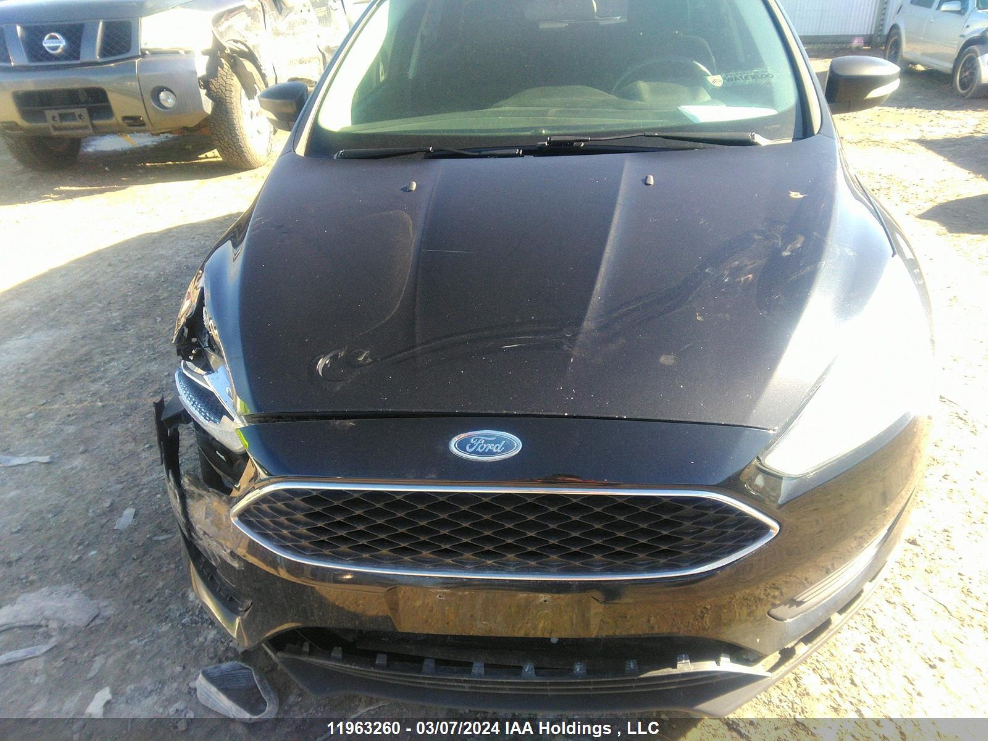 Photo 11 VIN: 1FADP3K26JL219001 - FORD FOCUS 