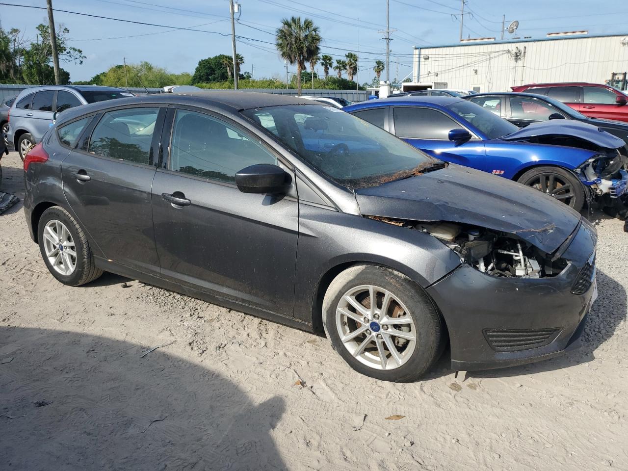 Photo 3 VIN: 1FADP3K26JL234632 - FORD FOCUS 