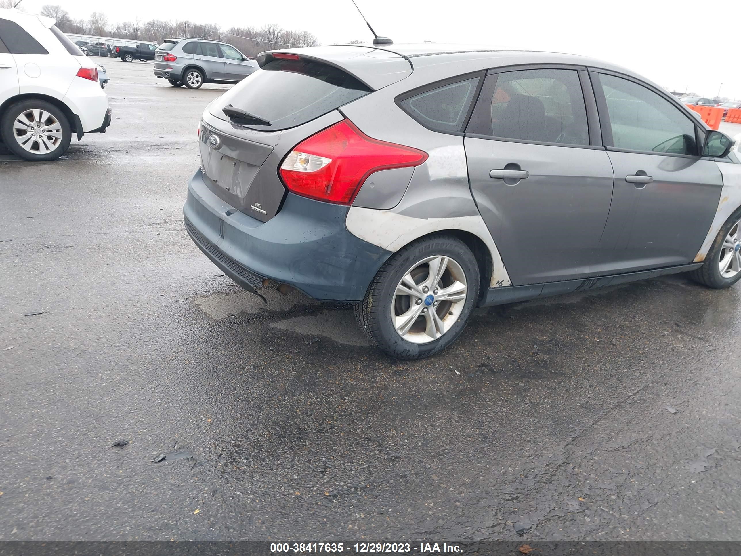 Photo 5 VIN: 1FADP3K27DL146662 - FORD FOCUS 