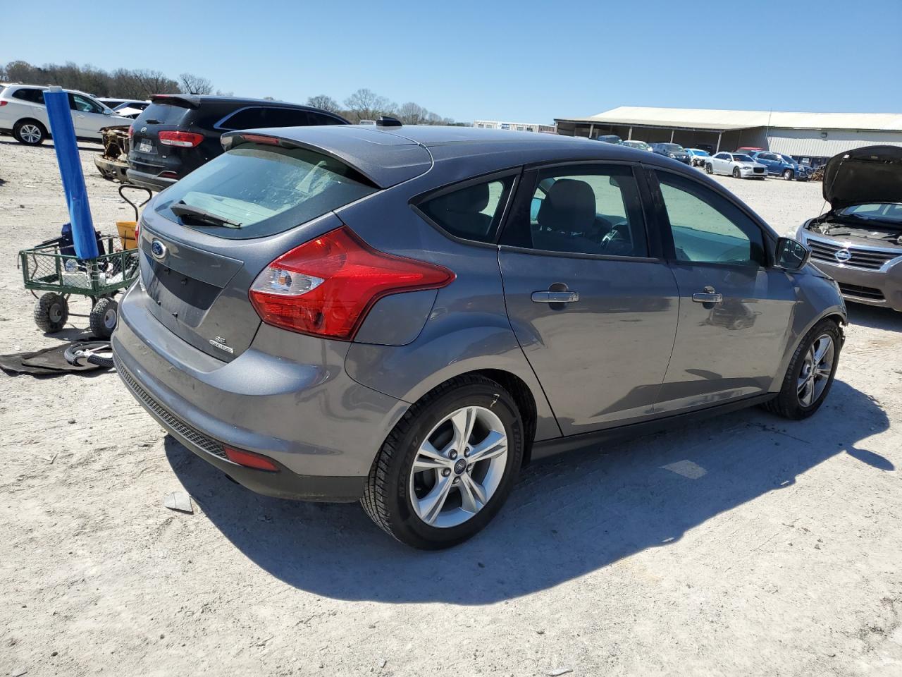 Photo 2 VIN: 1FADP3K27DL161386 - FORD FOCUS 