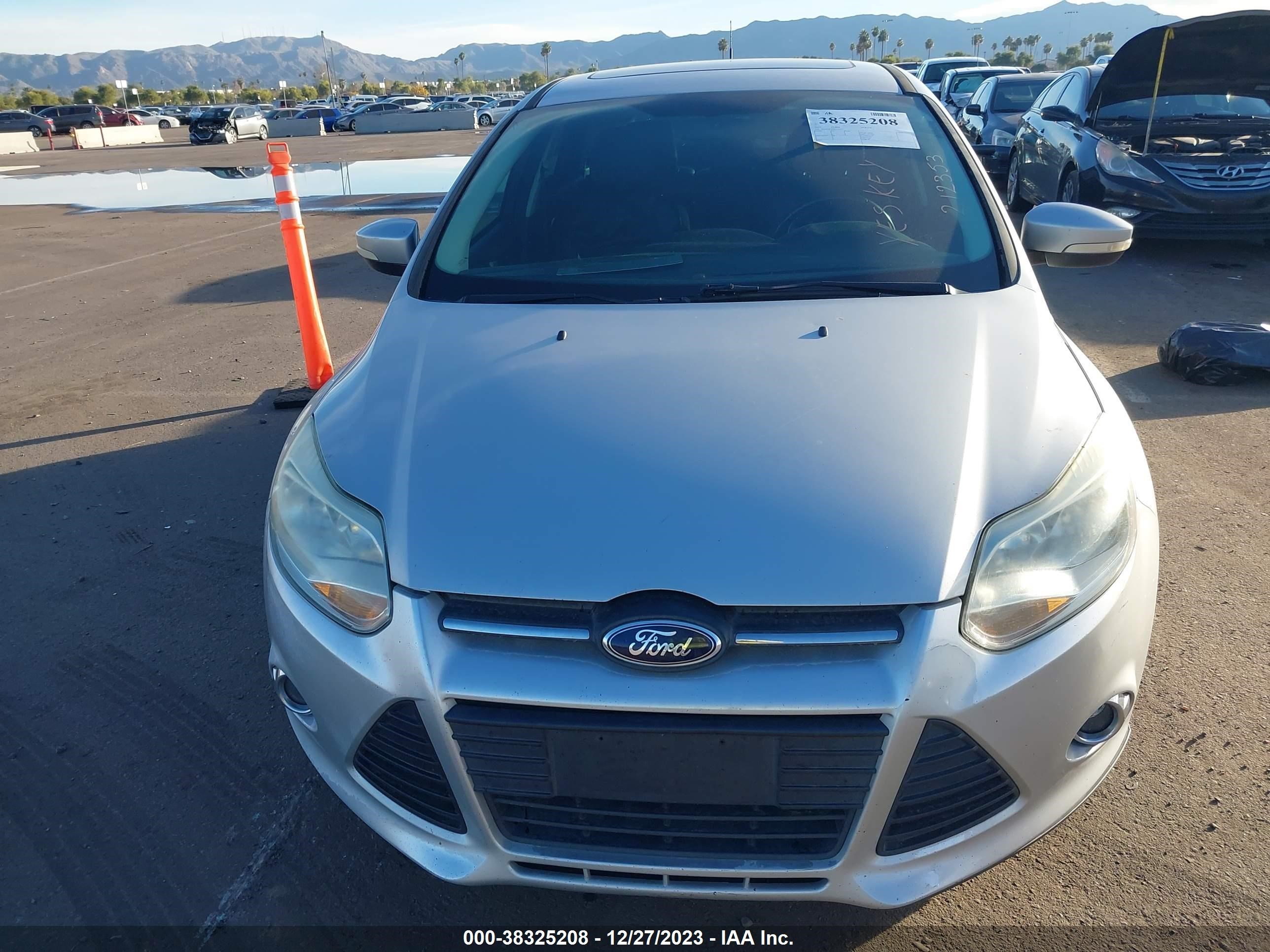 Photo 5 VIN: 1FADP3K27DL212353 - FORD FOCUS 