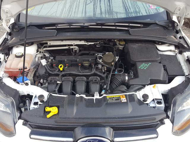 Photo 6 VIN: 1FADP3K27DL330614 - FORD FOCUS SE 