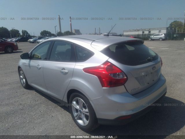 Photo 2 VIN: 1FADP3K27DL359935 - FORD FOCUS 