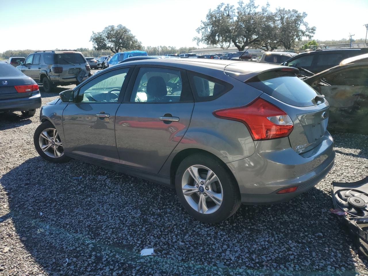 Photo 1 VIN: 1FADP3K27EL170400 - FORD FOCUS 