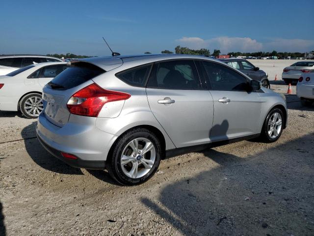 Photo 2 VIN: 1FADP3K27EL173085 - FORD FOCUS SE 