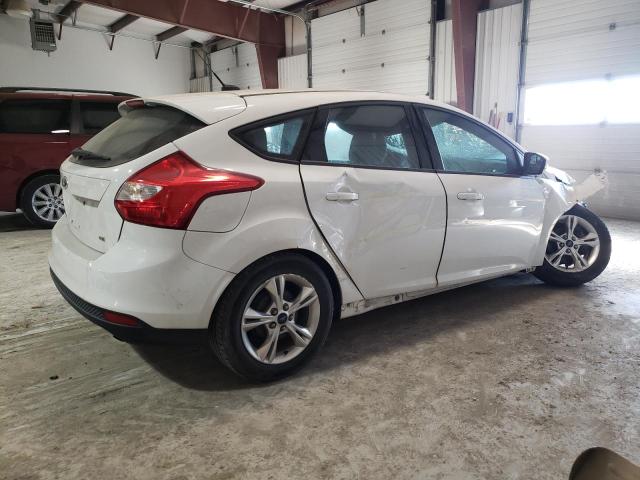 Photo 2 VIN: 1FADP3K27EL238422 - FORD FOCUS 