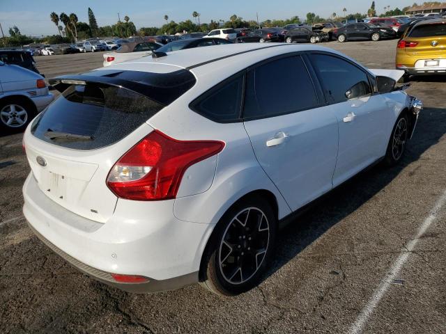 Photo 3 VIN: 1FADP3K27EL254992 - FORD FOCUS SE 