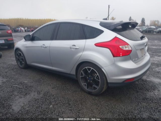 Photo 2 VIN: 1FADP3K27EL259822 - FORD FOCUS 