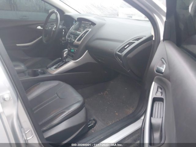 Photo 4 VIN: 1FADP3K27EL259822 - FORD FOCUS 