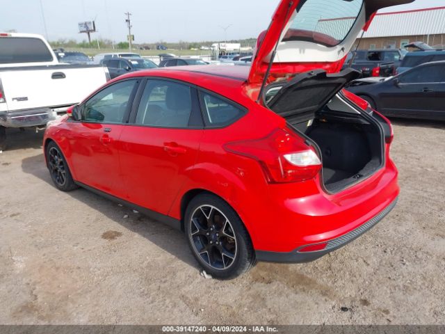 Photo 2 VIN: 1FADP3K27EL373013 - FORD FOCUS 