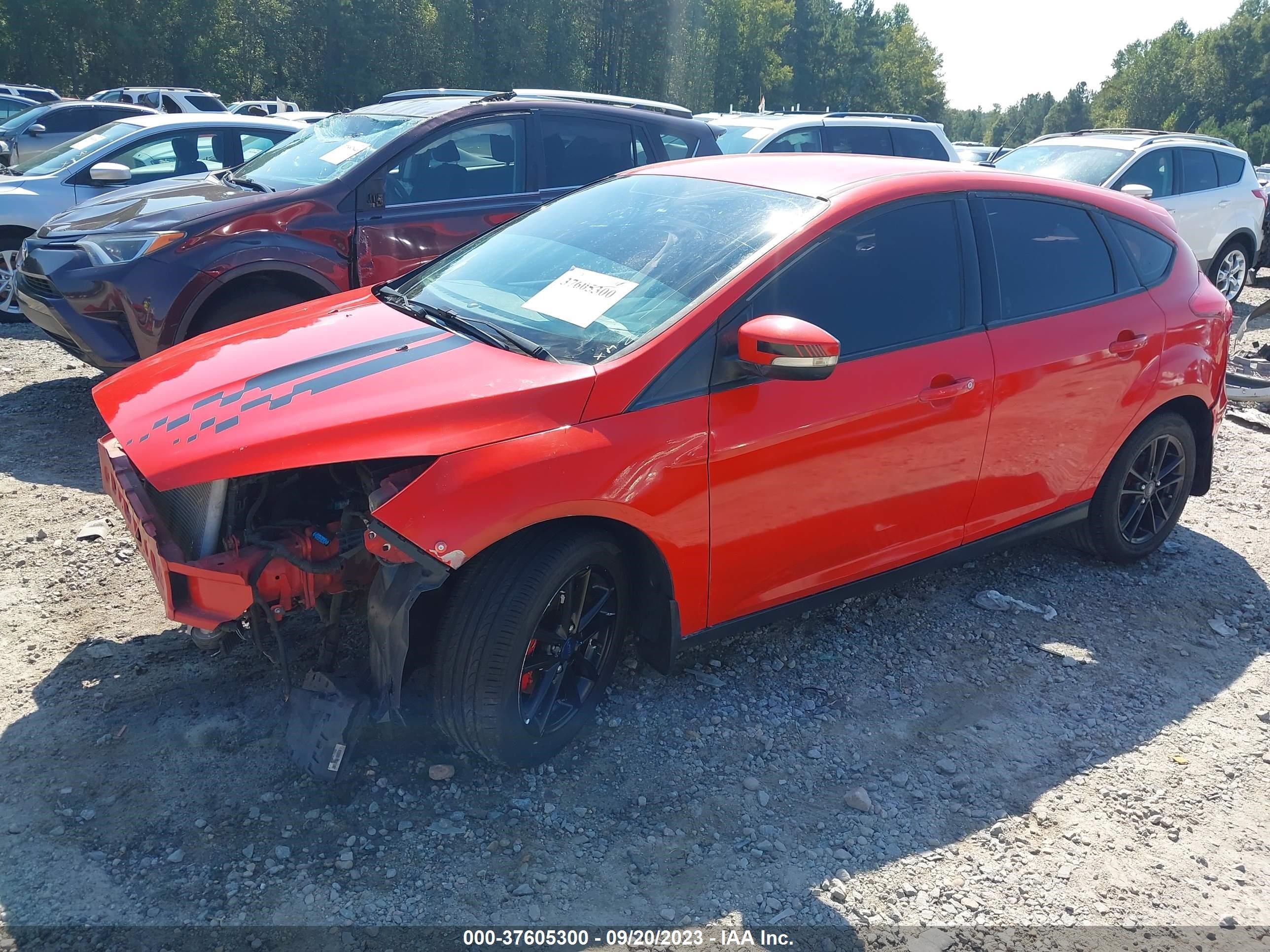 Photo 1 VIN: 1FADP3K27FL315789 - FORD FOCUS 