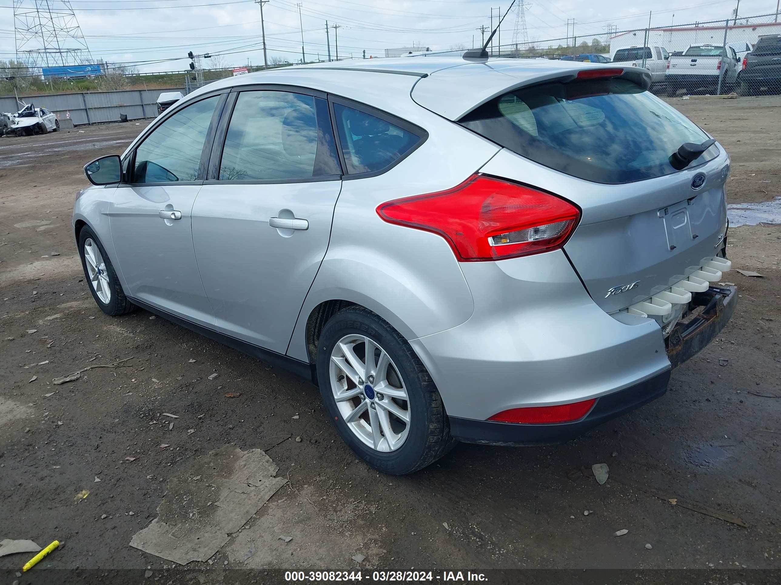 Photo 2 VIN: 1FADP3K27GL220344 - FORD FOCUS 