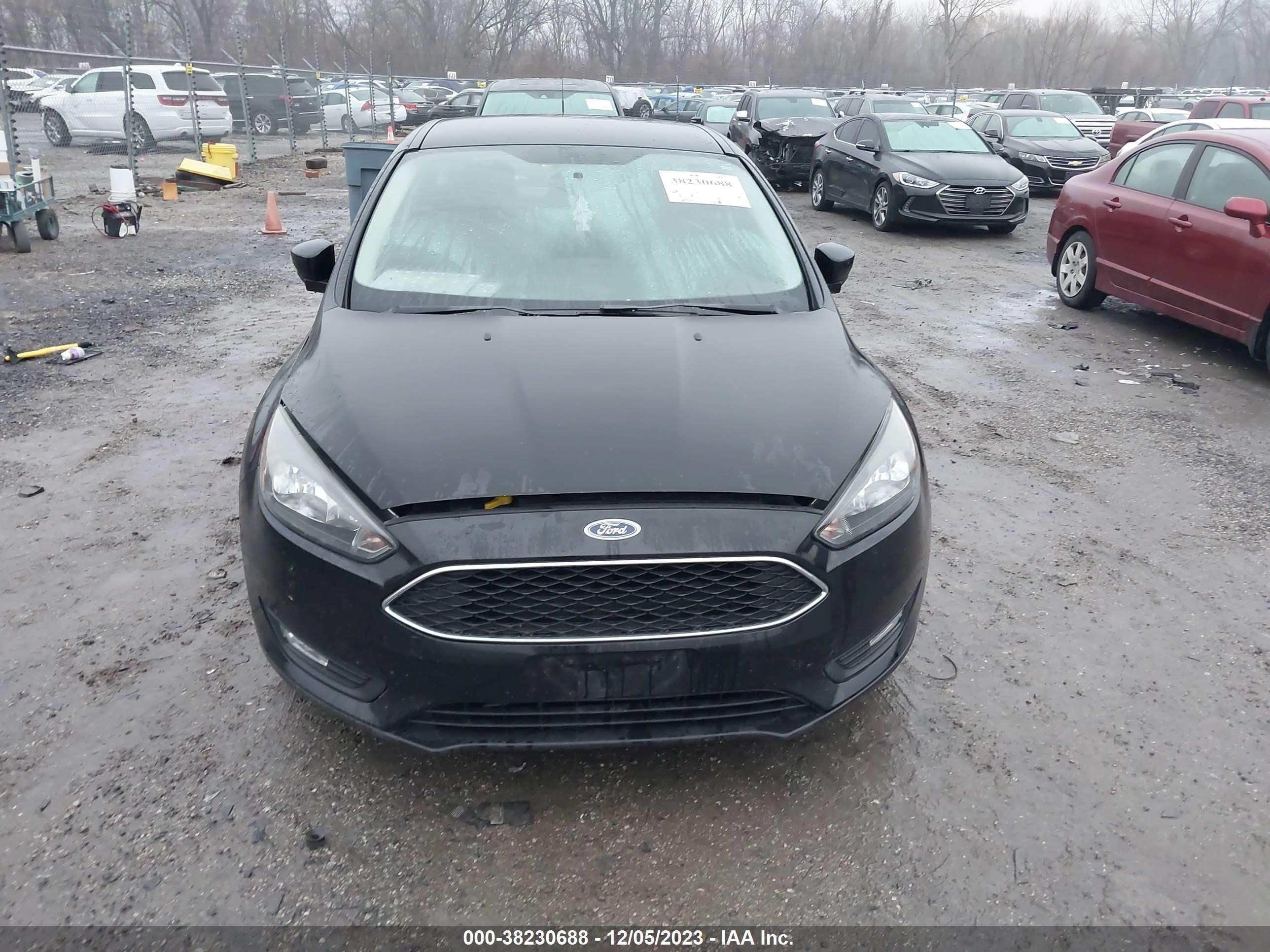 Photo 11 VIN: 1FADP3K27GL326342 - FORD FOCUS 