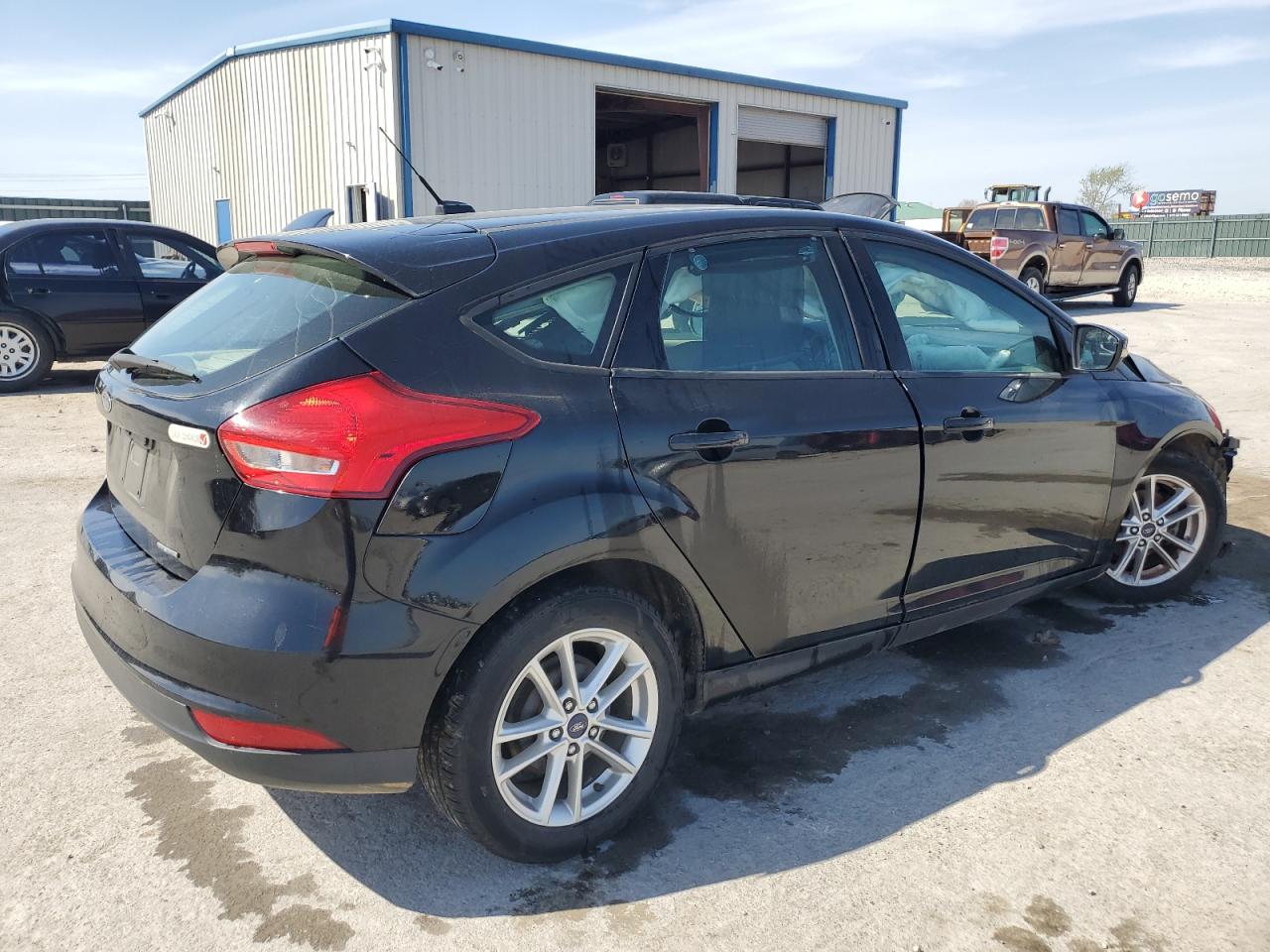 Photo 2 VIN: 1FADP3K27GL338345 - FORD FOCUS 