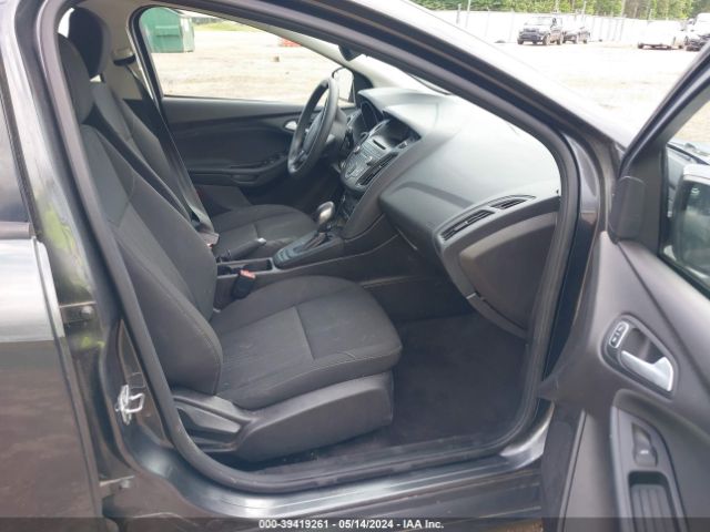 Photo 4 VIN: 1FADP3K27HL278777 - FORD FOCUS 