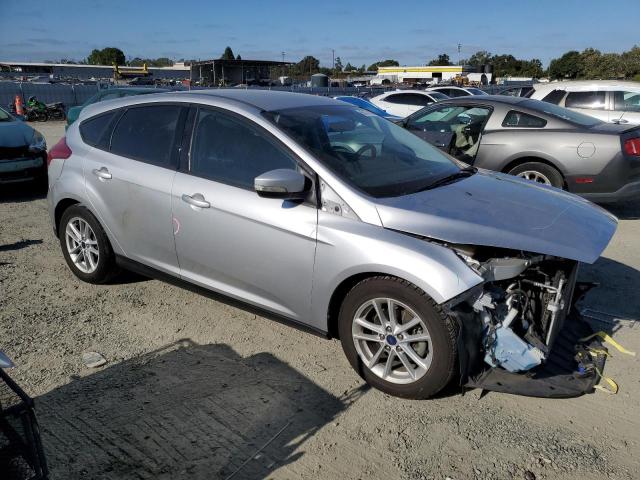 Photo 3 VIN: 1FADP3K27HL325399 - FORD FOCUS SE 