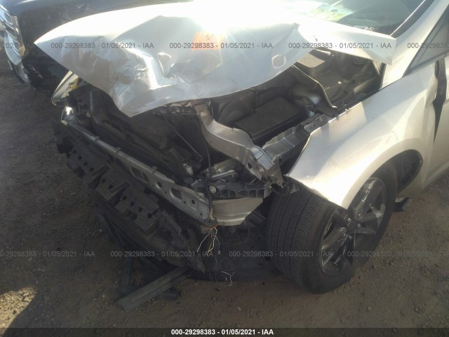 Photo 5 VIN: 1FADP3K27JL278445 - FORD FOCUS 