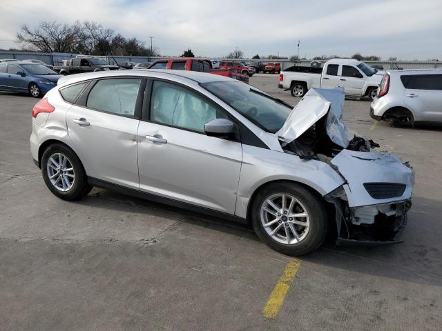 Photo 3 VIN: 1FADP3K27JL326641 - FORD FOCUS SE 