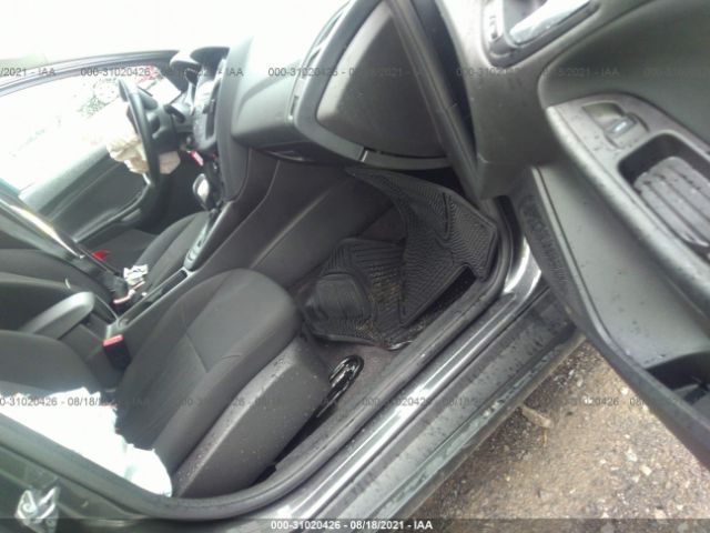 Photo 4 VIN: 1FADP3K27JL330155 - FORD FOCUS 