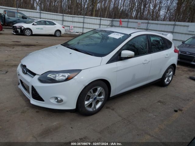 Photo 1 VIN: 1FADP3K28DL137551 - FORD FOCUS 