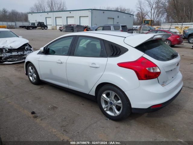 Photo 2 VIN: 1FADP3K28DL137551 - FORD FOCUS 