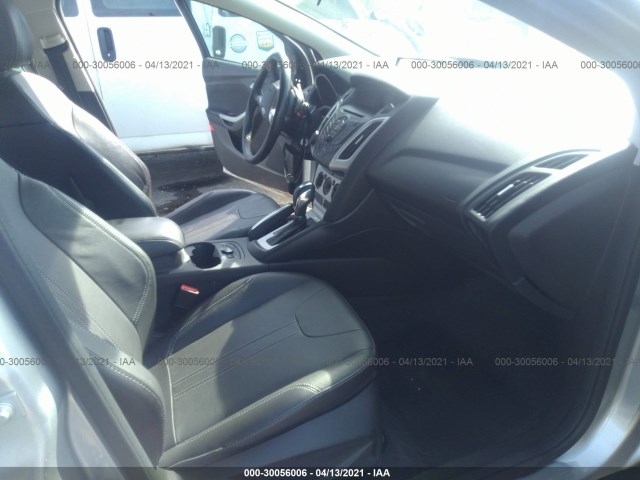 Photo 4 VIN: 1FADP3K28DL230831 - FORD FOCUS 