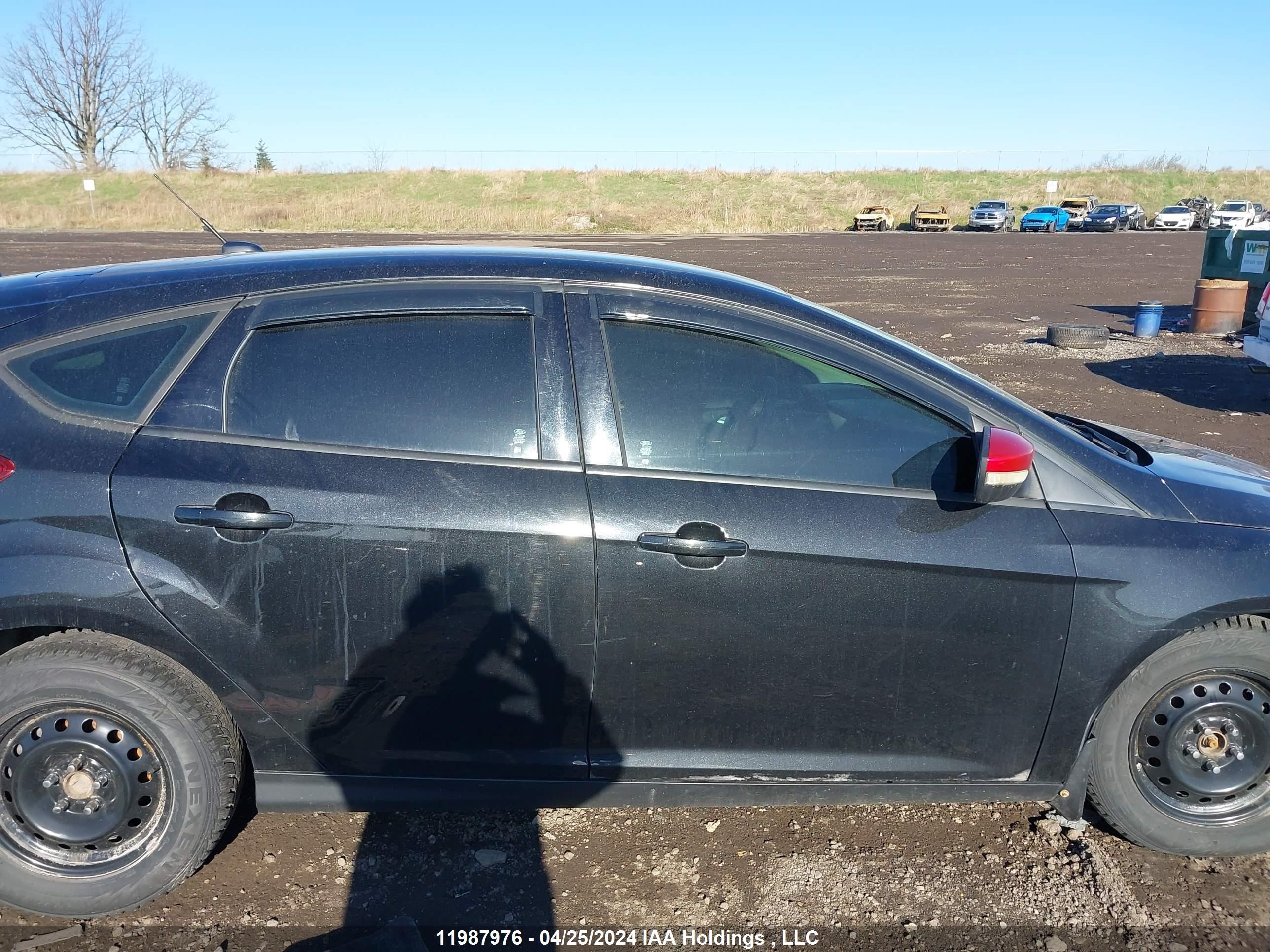 Photo 12 VIN: 1FADP3K28DL256233 - FORD FOCUS 