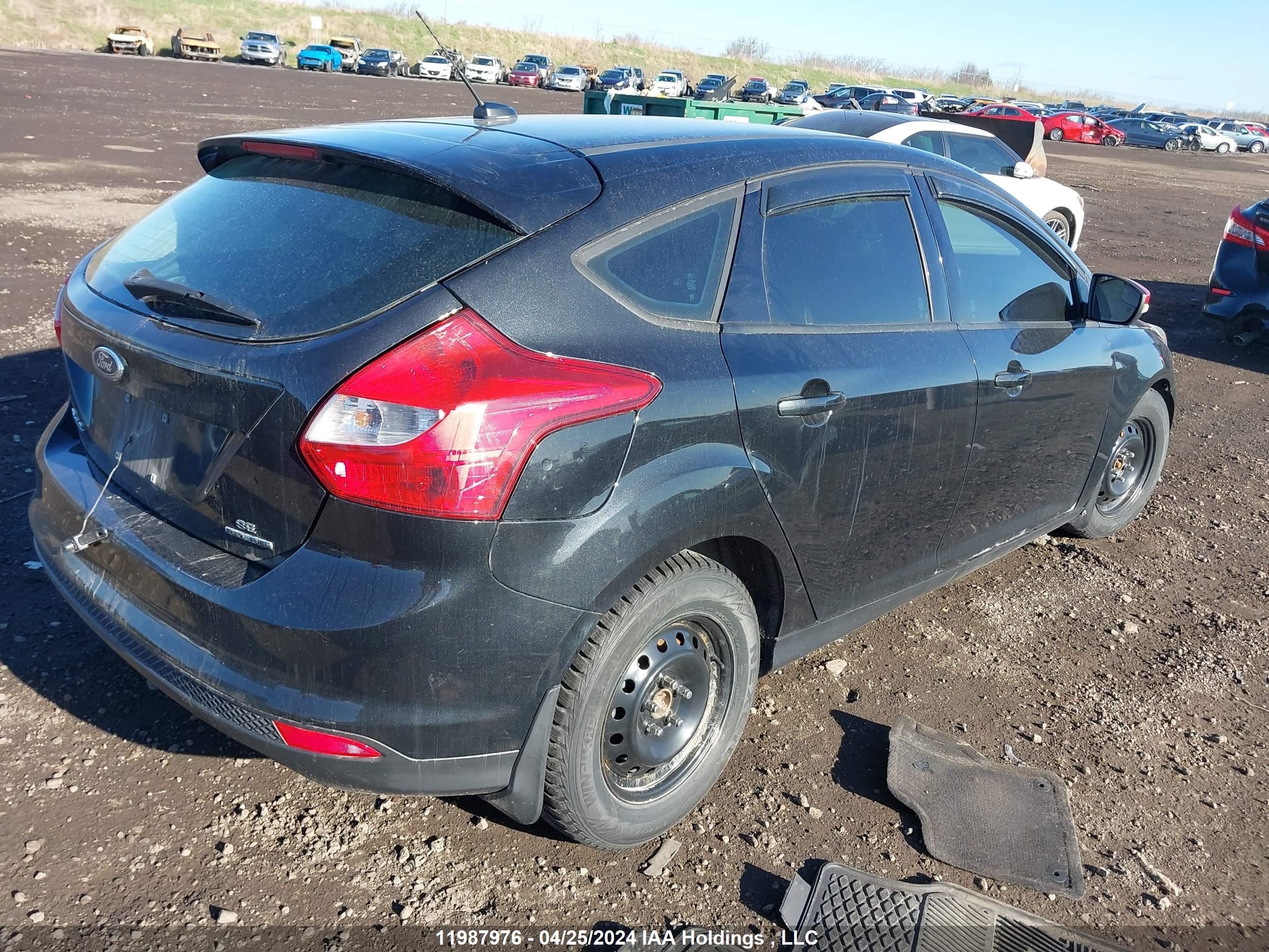 Photo 3 VIN: 1FADP3K28DL256233 - FORD FOCUS 