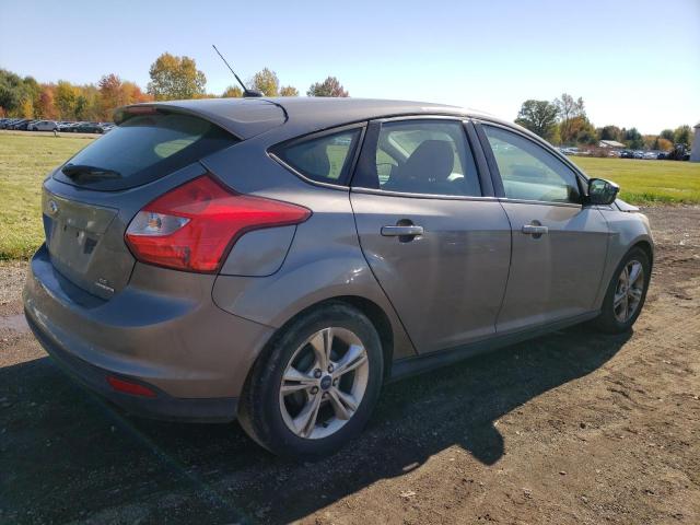 Photo 2 VIN: 1FADP3K28DL303244 - FORD FOCUS 