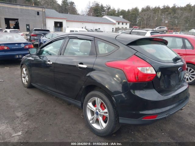 Photo 2 VIN: 1FADP3K28EL171877 - FORD FOCUS 